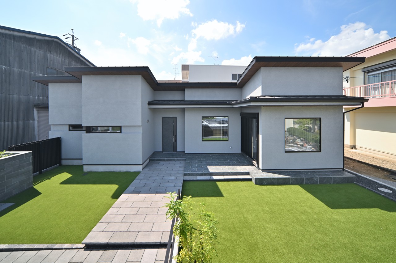 湖畔にたたずむ平屋に住まう贅沢 画像